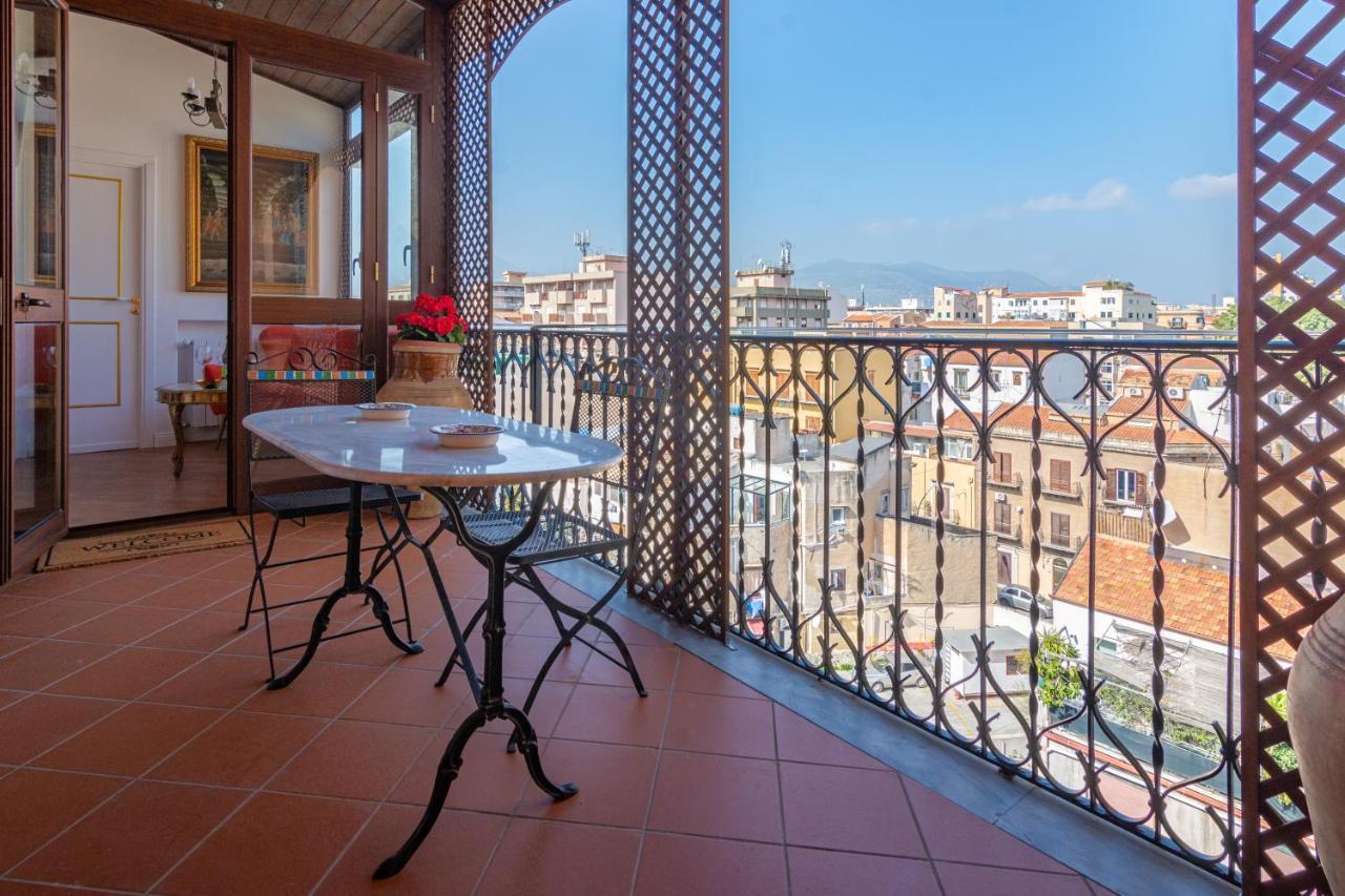 Le Rose di Nonna Maria, appartamento di lusso in centro città Palermo Esterno foto
